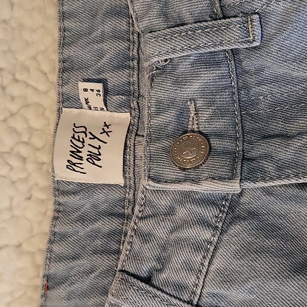 Short - Picture 3 of 3